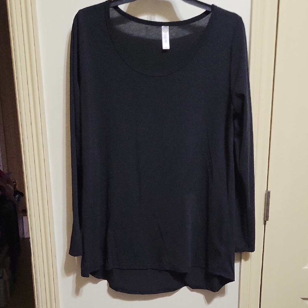 LuLaRoe Classic Black Long Sleeve Top